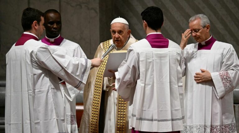Papa lanza oficialmente el 'Año Santo': ¿Qué es y cuándo se celebrará?