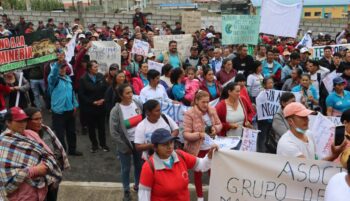Protesta contra la minería de empresas extranjeras en Sigchos, el 2 de abril de 2023.