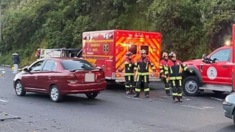 Dos accidentes de tránsito dejan seis heridos en Quito