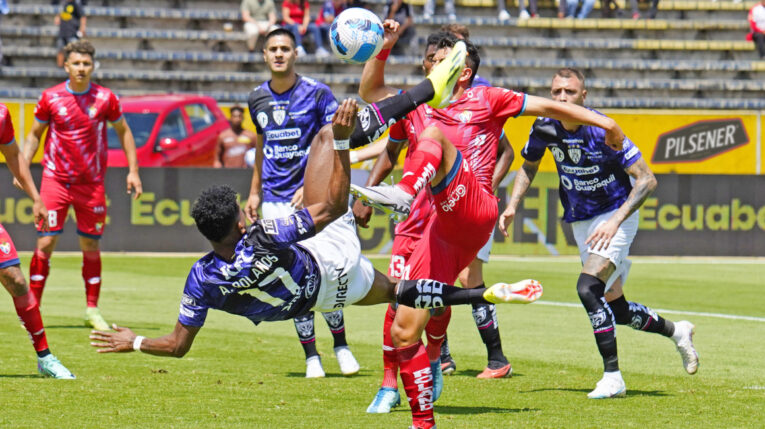 El Nacional se enfrentó a Independiente del Valle por la LigaPro, el 12 de mayo de 2024.