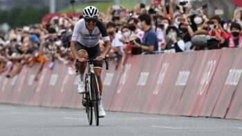 Richard Carapaz, durante la prueba de ciclismo de ruta en los Juegos Olímpicos de Tokio, el 24 de julio de 2021.