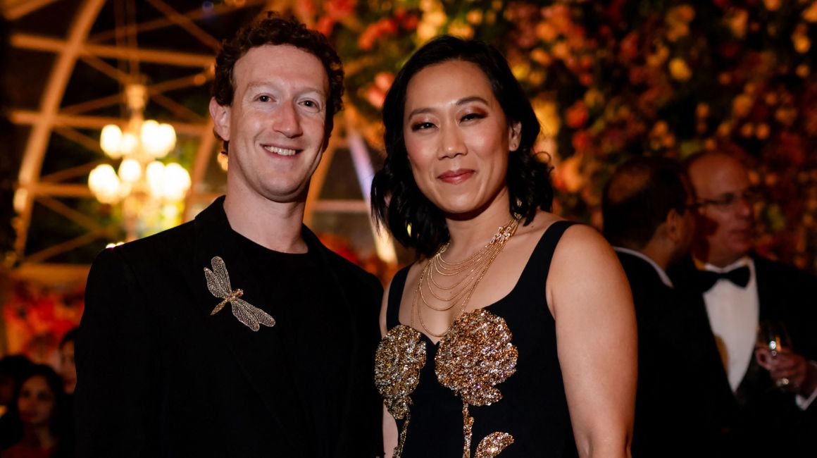 Mark Zuckerberg y su esposa, Priscilla Chan. La pareja tiene tres hijos. 
