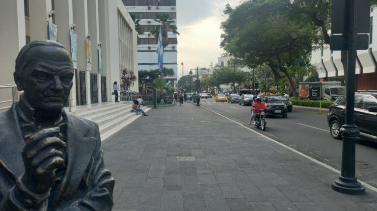 Concejo aprueba que un tramo de la calle 10 de Agosto se llame República de Guayaquil