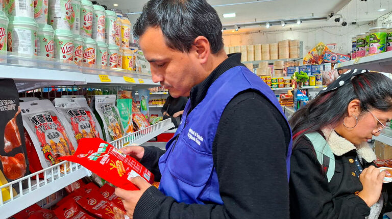 Alimentos de origen asiático eran vendidos de forma irregular en local de Quito