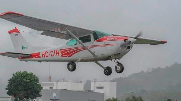 Macas: ¿Qué pasa con una avioneta de la empresa AeroSangay?