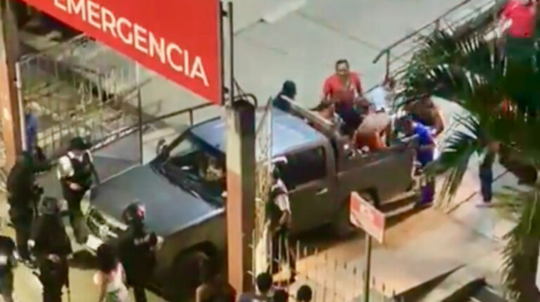 Ataque armado en una cancha dejó tres muertos en Ponce Enríquez
