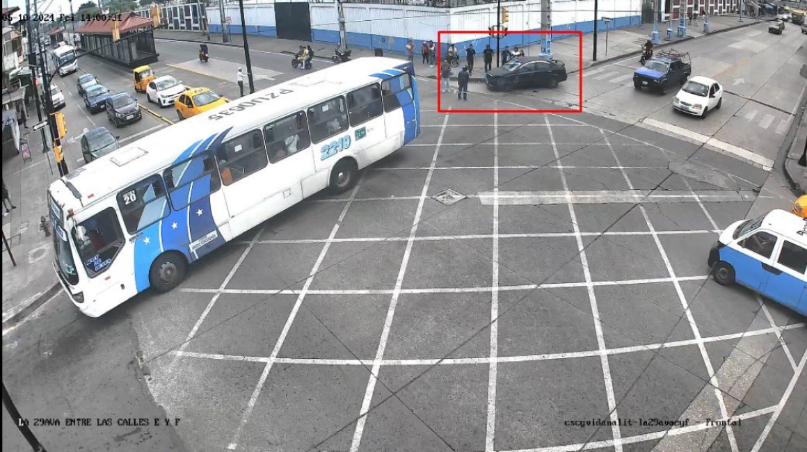El bloqueo de intersecciones será una de las seis infracciones que serán monitoreadas por 129 cámaras de la Agencia de Tránsito y Movilidad de Guayaquil.