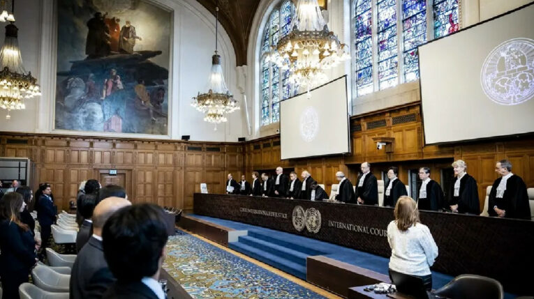 El 30 de abril de 2024 fue la primera audiencia de la Corte Internacional de Justicia de la Haya sobre el caso iniciado por México contra Ecuador, por el asalto a su embajada en Quito.