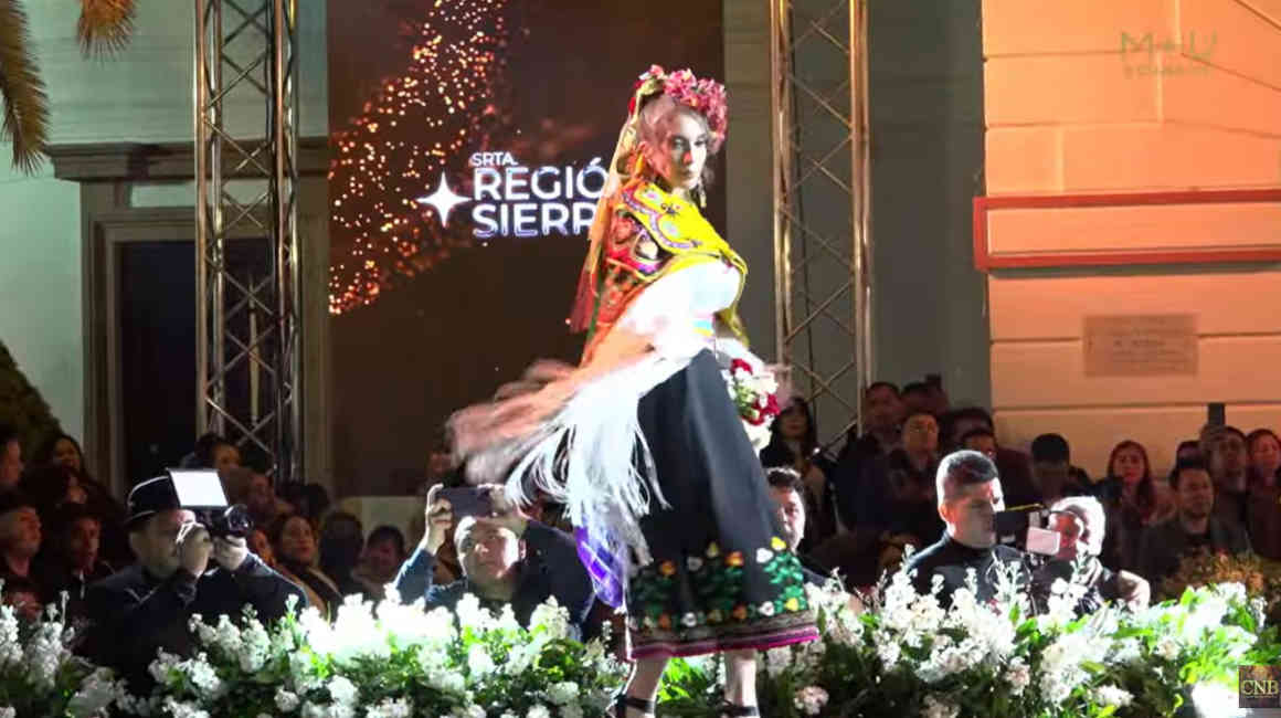 Yajaira Quizhpi en la elección del traje típico de Miss Universo Ecuador, el 25 de mayo de 2024.