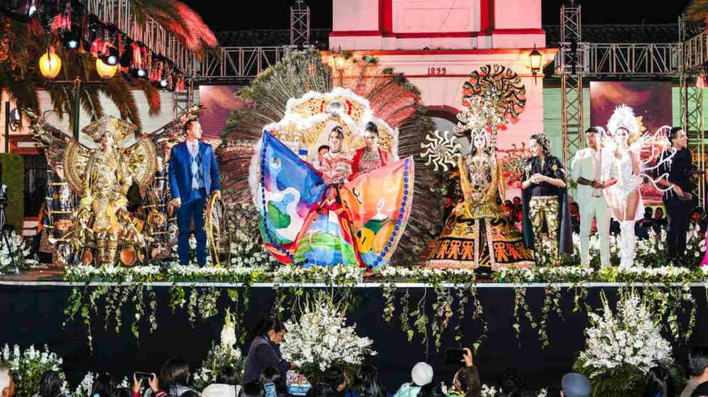 miss-univeros-ecuador3-2652024-992x556.j
