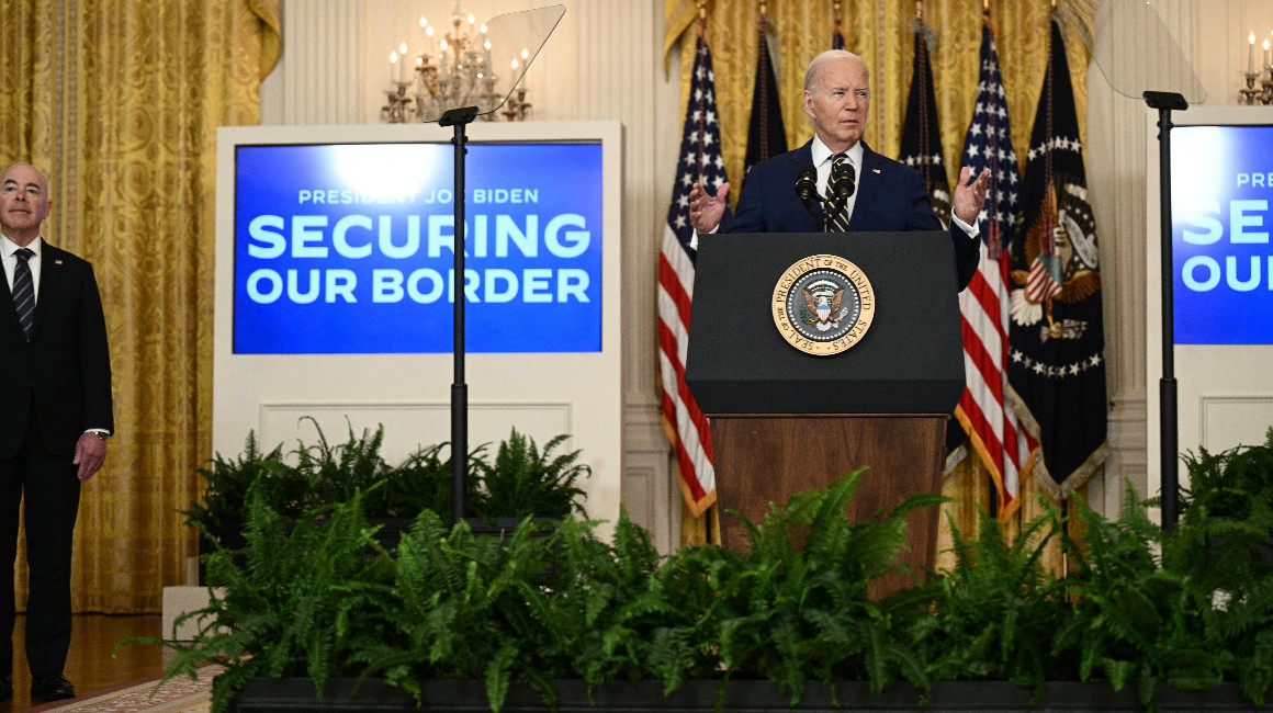 El presidente Joe Biden habla en el Salón Este de la Casa Blanca en Washington, el 4 de junio de 2024.