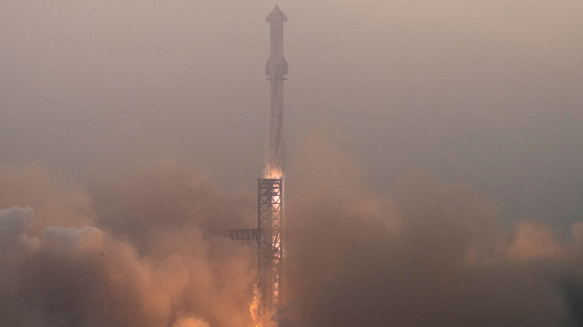 El Starship de SpaceX se lanza en su cuarta prueba de vuelo, 6 de junio de 2024.