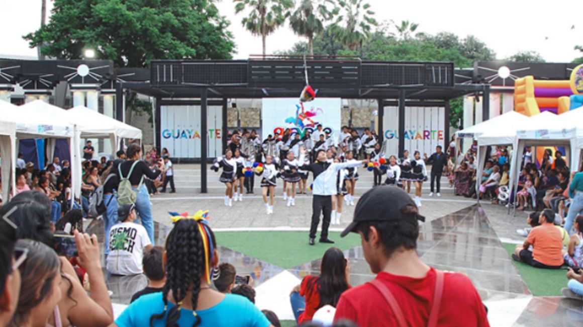 Un festival artístico en la Plaza Guayarte, donde se dictan los cursos gratuitos del Municipio