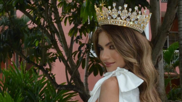 Mara Topic, Miss Universo Ecuador 2024, habla de la enfermedad autoinmune con la cual vive. 