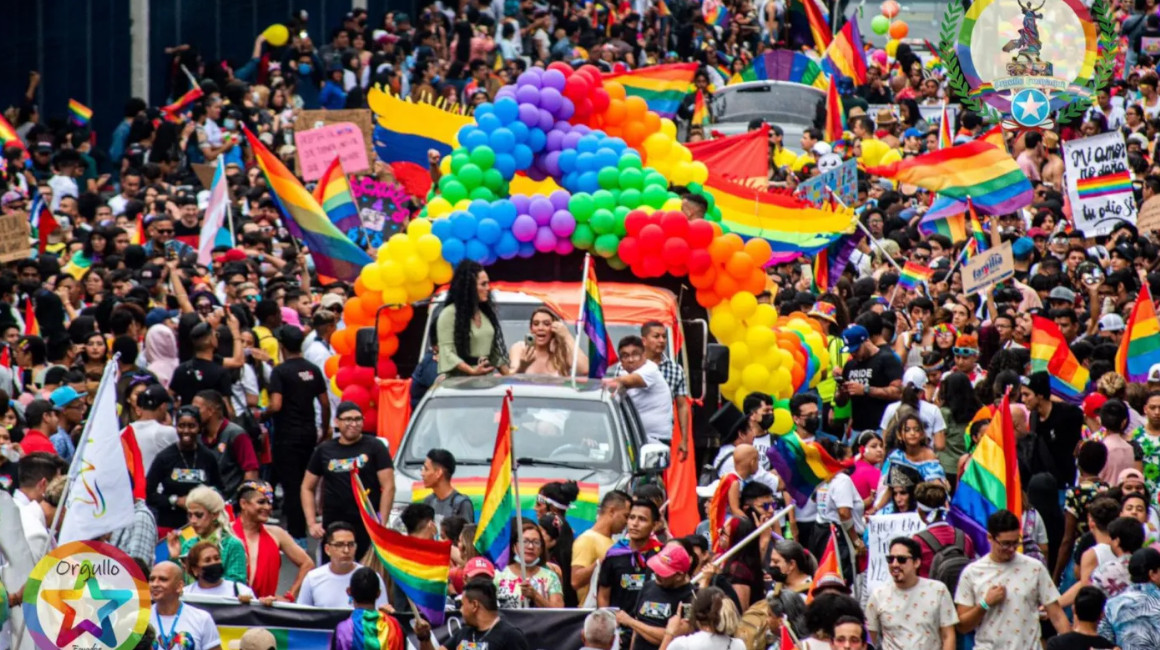 Sin desnudos ni trajes obscenos, comunidad LGBTI alista desfile del Orgullo Gay en Guayaquil