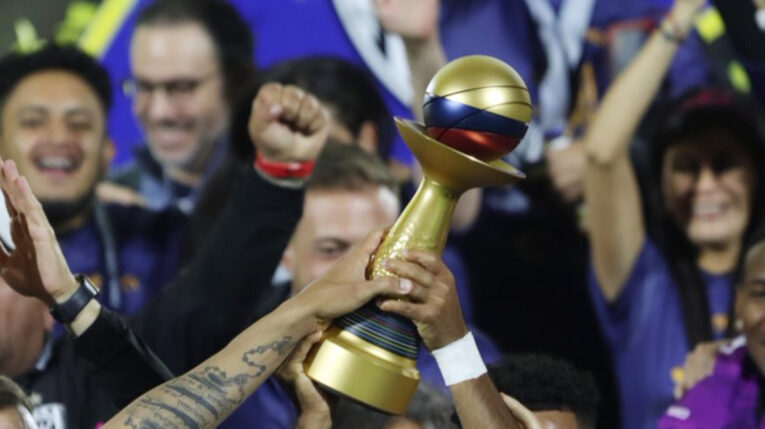 El trofeo de la Copa Ecuador.
