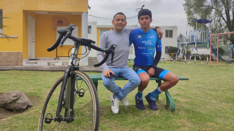 La vida de Mauricio Zúñiga, el padre que venció una enfermedad terminal por su hijo