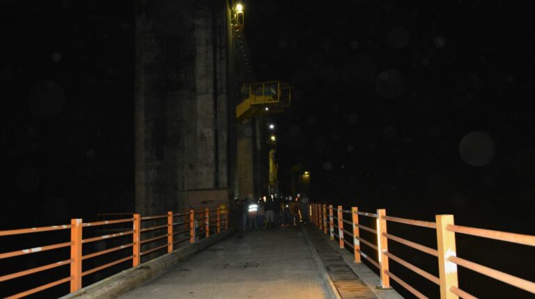 Ministerio de Energía adelanta el mantenimiento de hidroeléctrica Agoyán, en Baños