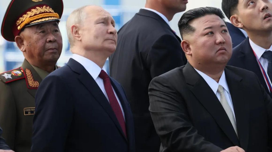 Vladímir Putin, presidente de Rusia, y Kim Jong-un, presidente de Corea del Norte, en un encuentro en Rusia, el 13 de septiembre de 2023.