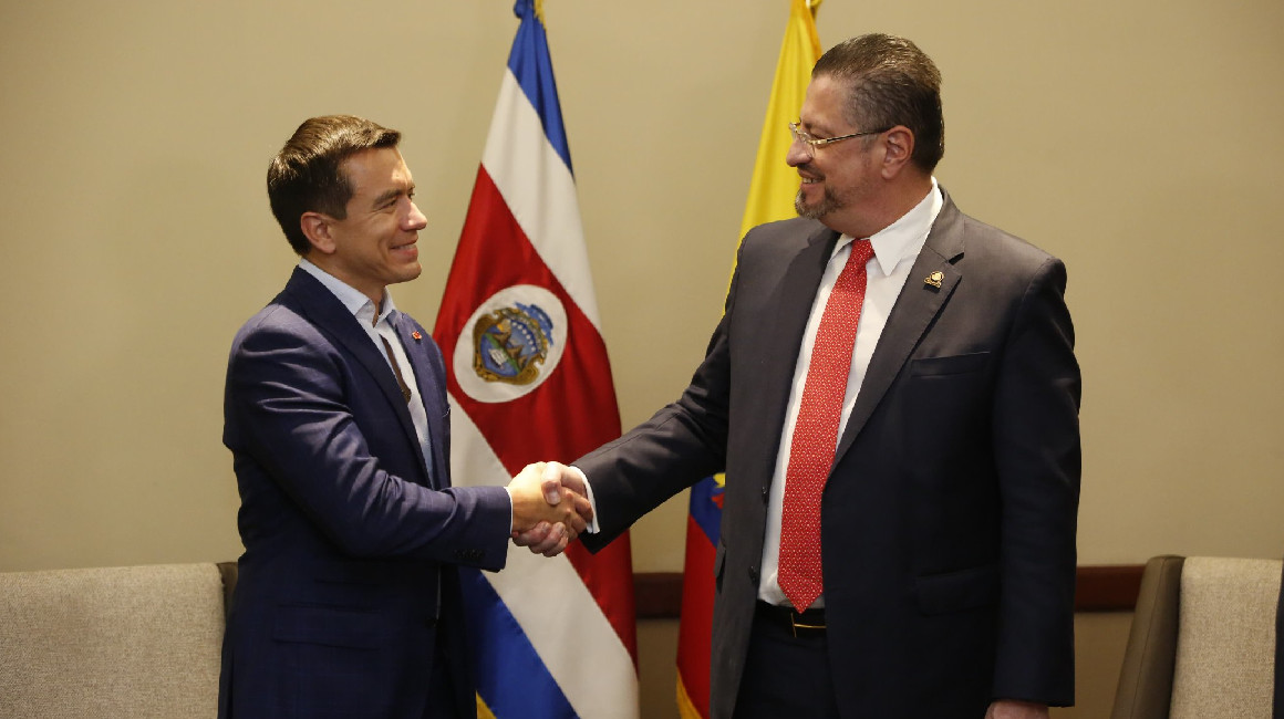 El presidente de Ecuador, Daniel Noboa, reunido con su homólogo de Costa Rica, Rodrigo Cháves, el 31 de mayo de 2024.