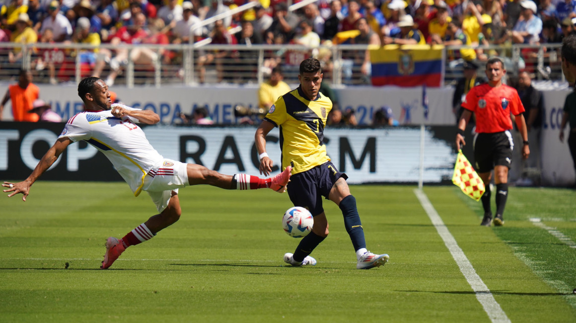 Jugadores de Ecuador y Venezuela en la Copa América, 22 de junio de 2024.