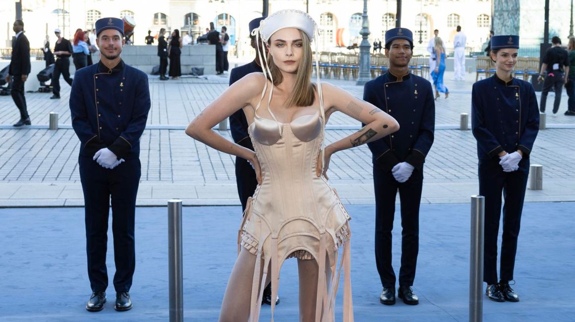 Modelo Cara Delevingne en el evento Vogue World 2024.