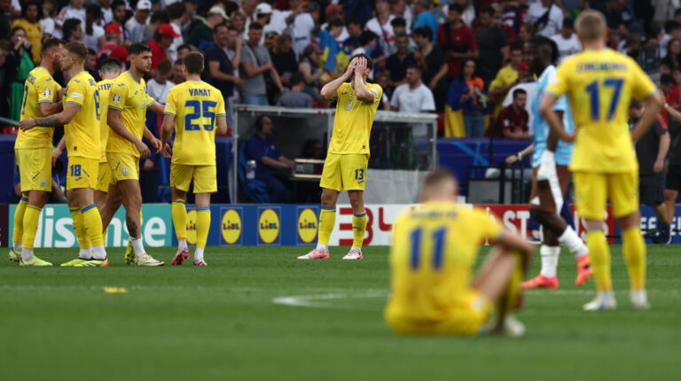 Bélgica avanza a octavos de final y Ucrania se despide de la Eurocopa
