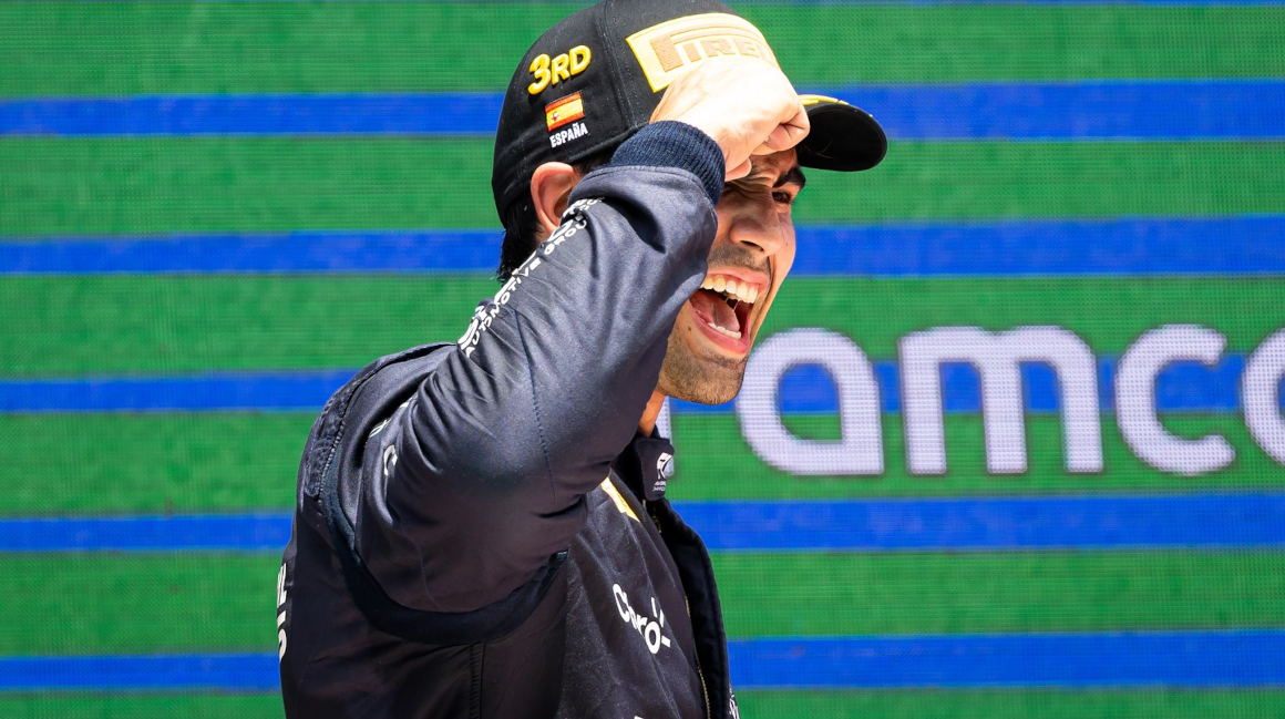 Juan Manuel Correa festeja su tercer lugar en la carrera larga del Gran Premio de España, el 23 de junio de 2024.