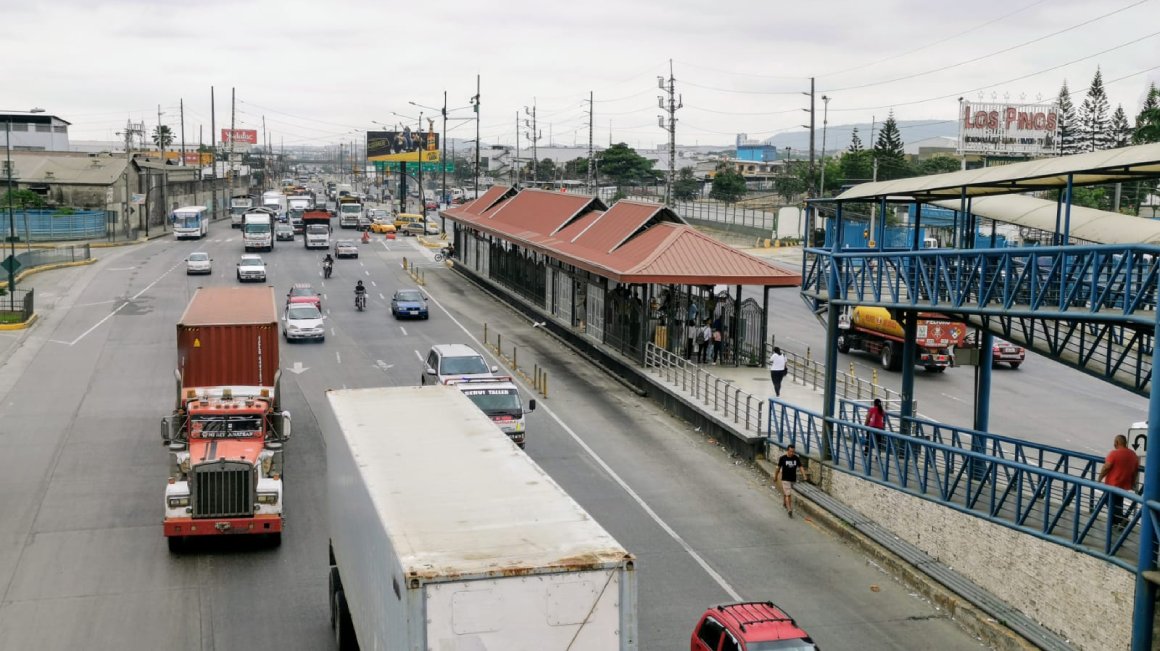 La vía a Daule, al norte de la ciudad, frente a la Terminal Terrestre Pascuales, es otra de las zonas que concentra mayores fatalidades viales en Guayaquil.