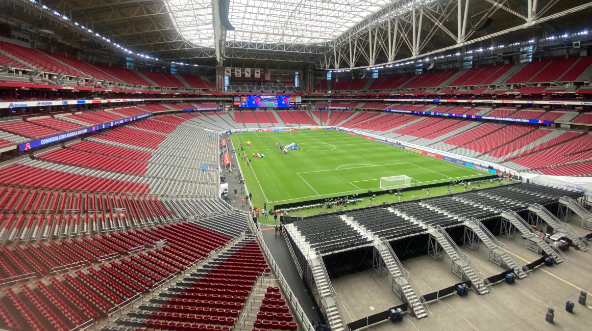 Imagen panorámica del State Farm Stadium donde jugarán Ecuador y México, el 30 de junio de 2024.