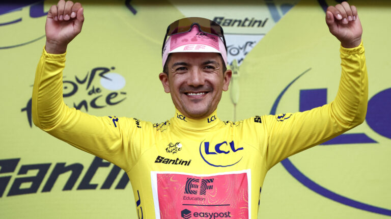 ¡Locomotora amarilla! Richard Carapaz luce el 'maillot jaune' del Tour de Francia