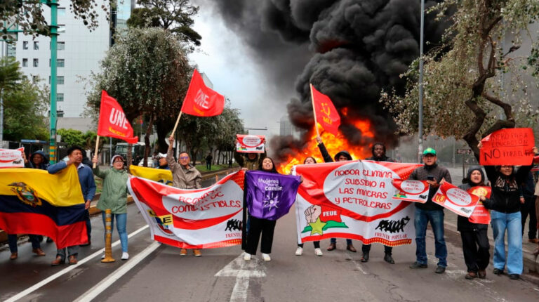 Quito amanece con manifestaciones contra el alza de la gasolina, este martes 2 de julio