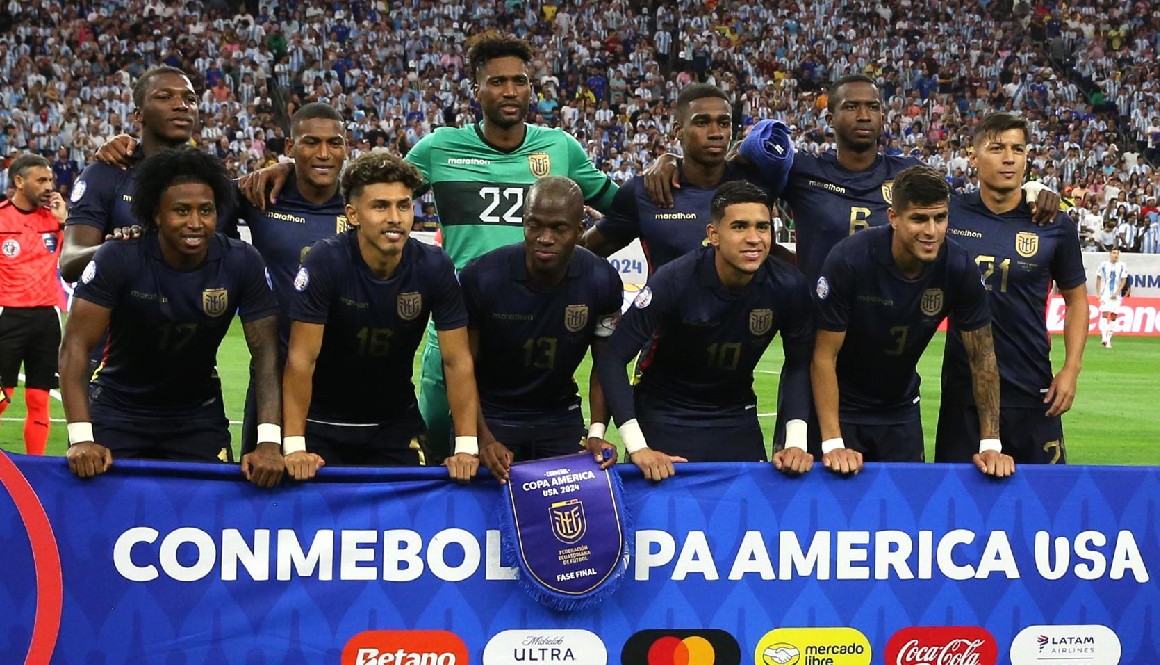Equipo titular de Ecuador para el duelo con Argentina, el 4 de julio de 2024.