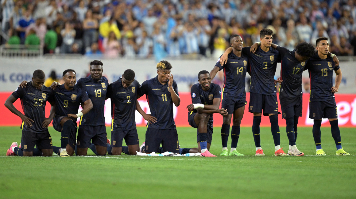 Los jugadores de Ecuador, en la tanda de penales ante Argentina, el 4 de julio de 2024.